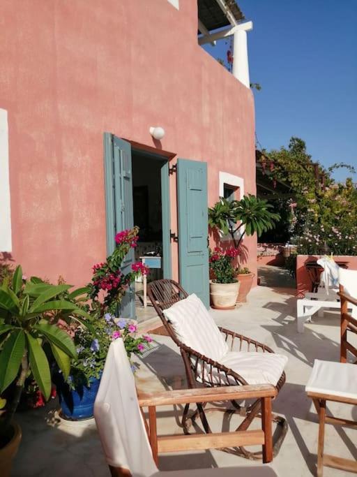 Casa Dei Melograni At Vourlidia Leros Villa Vromolithos Exterior photo