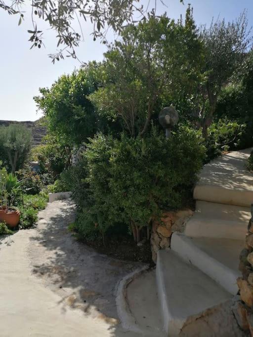 Casa Dei Melograni At Vourlidia Leros Villa Vromolithos Exterior photo